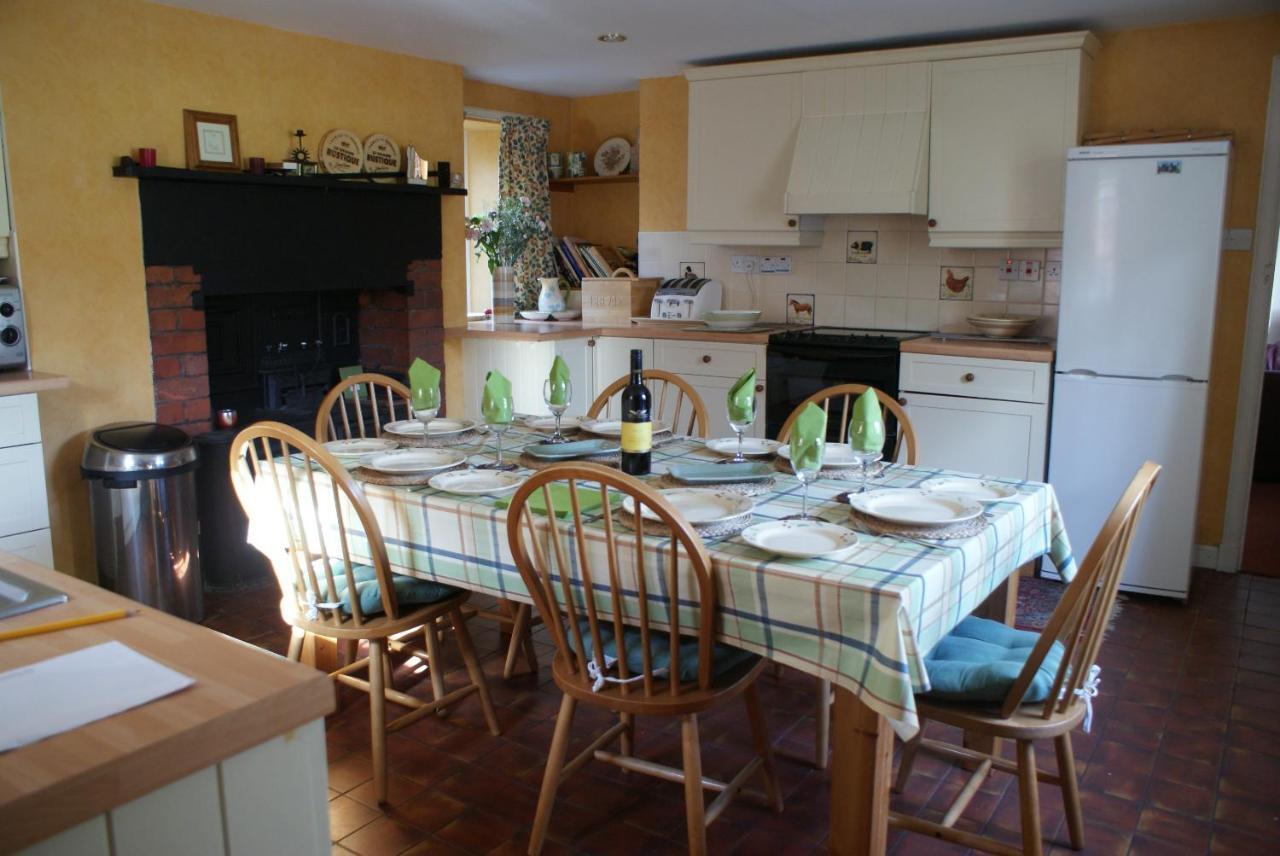 Harleyburn Cottages - Stables And Saddlery Melrose Exteriér fotografie